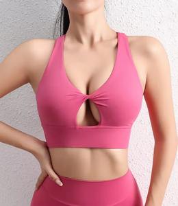 Sujetador deportivo transpirable personalizado al por mayor para mujer, con tiras cruzadas en la espalda, soporte medio, para yoga y gimnasio - Product Image 3