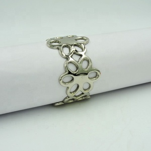 Porte-serviette en or antique Fil torsadé Design Décoration de table de luxe élégante Stocked Parties Mariages Restaurants Hôtels - Product Image 3