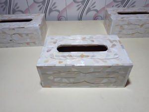 Caja de Pañuelos de Resina Hecha a Mano de Alta Calidad, Adornos para el Hogar Axiom, para Uso en Hoteles y en el Hogar, Vajilla con Incrustaciones - Product Image 3