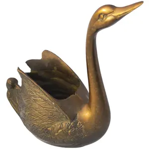 Escultura de aluminio Bear Crest para interiores de cabinas y vestíbulos, de lujo, estilo americano, ecológica, con acabado tipo cuenco, de Zahid Exports, segura. - Product Image 2