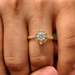 Bague en diamant de laboratoire 1,00 CTW taille ronde VVS certifiée IGI, filigrane vintage en or massif 14K, bague de mariage personnalisée, vente en gros - Product Image 2