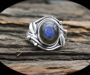 Bague artisanale en labradorite, pierre naturelle chatoyante, bijou bohème, design feuille en argent sterling, cadeau pour elle - Product Image 4