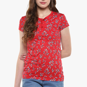 Camiseta de Manga Corta con Cuello en V y Estampado Floral Rojo para Mujer, Corte Regular Informal, 100% Algodón, Transpirable, Tejido de Punto, Top de Primavera/Verano - Product Image 1