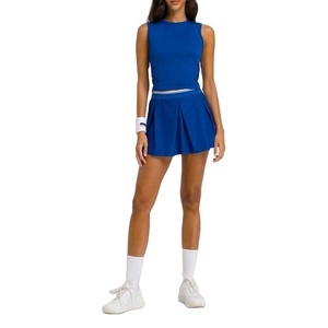 Tenue de tennis pour femme : Jupe et haut de sport modernes, respirants, légers, souples et performants, conçus pour l'endurance et la performance. - Product Image 3