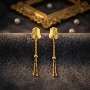 Boucles d'oreilles pendantes longues en argent 925 plaqué or, haute qualité, tendance, couleur personnalisée, designs uniques pour les fiançailles des femmes - Product Image 6