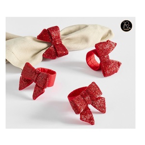 Magnifiques anneaux de serviette en perles de couleur verte, utilisés pour la décoration de table lors de mariages et de festivals. Achetez directement auprès du fournisseur au prix de gros. - Product Image 4