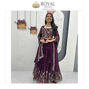 Professionnels dans la vente de la meilleure collection de vêtements indiens, magnifiques ensembles Anarkali en faux georgette avec broderies. - Product Image 5