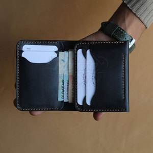 Portefeuille en cuir unisexe de nouvelle conception avec porte-cartes et poche à monnaie, qualité supérieure, personnalisable pour les voyages d'affaires et l'usage quotidien - Product Image 3