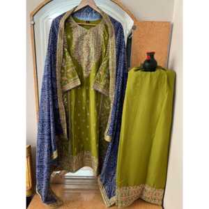 Kavya Fab Designer Ensemble haut-bas vert pour femme avec belle Dupatta Taille L - Product Image 2