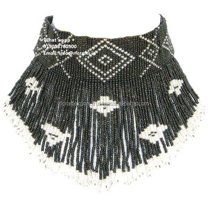 Collar de Gargantilla con red de cuentas de semillas negras hechas a mano para mujer, acento de perlas coloridas - Product Image 4