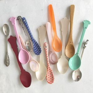 Ensemble de cuillères à thé en résine colorée faites à la main sur le thème des anges, forme personnalisée légère pour la cuisine à domicile - Product Image 2