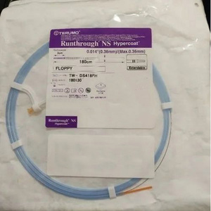 Fil de guidage premium Terumo Runthrough NS PTCA pour les procédures de cardiologie interventionnelle - Product Image 1
