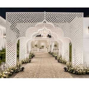 Arco Blanco Marroquí para Entrada de Boda, Venta al por Mayor, Estilo Marroquí, Puerta de Pasillo para Boda con Corte Jali, Paneles Personalizados con Corte Láser - Product Image 1