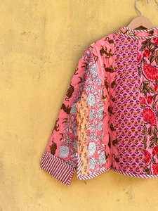Chaqueta Tradicional Acolchada con Parches para Mujer, Cuello Mandarín, Manga Murciélago, Estilo Primavera, Bordado a Mano, Corta - Product Image 5