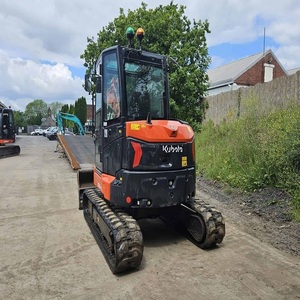 Mini-excavatrice compacte Kubota, équipement de construction peu encombrant avec des performances hydrauliques puissantes et un contrôle précis - Product Image 1