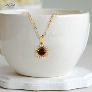 Pendentif halo en grenat naturel taillé rond de 4 mm en or massif 14 carats fait main avec pavé de diamants en or massif 14 carats provenant d'un vendeur vérifié - Product Image 5