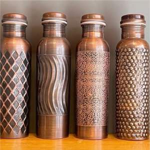 Juego de Botella de Agua de Cobre Puro Hecha a Mano con 2 Vasos |   Recipiente de Cobre a Prueba de Fugas con Beneficios para la Salud Ayurvédica |   Arte Paisley Azul de 1L - Product Image 5
