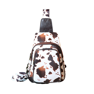 Sac de poitrine en cuir PU à imprimé vache, bandoulière réglable, poche avant zippée, sac à bandoulière souple et tendance pour femme, usage quotidien - Product Image 1