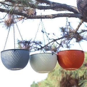 Jardinière suspendue en résine alvéolée résistante aux UV GT33 avec drainage interne et <span class=keywords><strong>suspension</strong></span> à triple chaîne, <span class=keywords><strong>pot</strong></span> de fleurs rond en plastique - Product Image 4