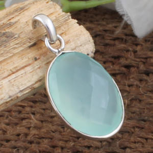Pendentif en calcédoine aqua naturelle, collier en argent sterling 925, charme en pierre précieuse, bijoux fins faits à la main pour femmes, fournisseur en gros - Product Image 1