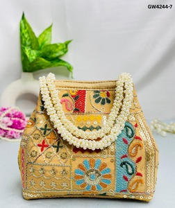 Bolso Potli Rajastaní de Lino Multicolor con Lentejuelas, Cierre Magnético, Forma de Silla de Montar, Hecho a Mano, de Diseño, para Bodas, para Mujeres y Niñas, para la Noche - Product Image 4