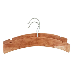 Cintre en bois massif de luxe fait main, à épaules larges et antidérapant, pour présentation en magasin de vêtements et boutique - Product Image 3