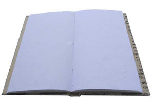 Cuaderno de bocetos personalizado con logotipo, diario de viaje con 48 hojas / 96 páginas de papel reciclado hecho a mano con algodón en el interior. - Product Image 3