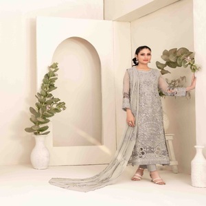 Robes Eid Robes de soirée lourdes pour femmes avec broderie en mousseline de soie Costumes punjabi trois pièces par Tawakkal Vol SETAREH Long Maxi - Product Image 5