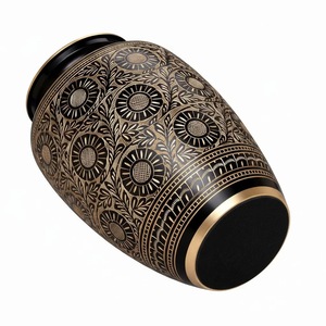 โกศบรรจุอัฐิทรงรีสีดำ ยี่ห้อ Black Meena Work ทำจากทองเหลือง งานฝีมือสไตล์โบฮีเมียน สำหรับบรรจุอัฐิของมนุษย์ ขนาดใหญ่ สำหรับงานศพผู้ใหญ่ อุปกรณ์งานศพ - Product Image 4