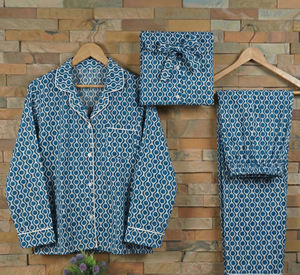 ชุดนอนผ้าฝ้ายย้อมสีครามแบบสองด้านสำหรับผู้หญิง งานฝีมือบล็อกไม้แบบดั้งเดิม ชุดนอนส่งออกจำนวนมากจากอินเดีย - Product Image 6