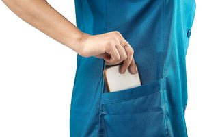 Uniforme médical personnalisé avec logo, en tissu extensible polyester et élasthanne, manches courtes, facile d'entretien, anti-plis, pour femmes, hommes et unisexe - Product Image 5