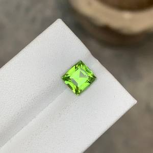 Peridoto Verde Manzana Corte Baguette Natural, Gema Suelta de Calidad Premium para Joyería, Piedra Preciosa - Product Image 2