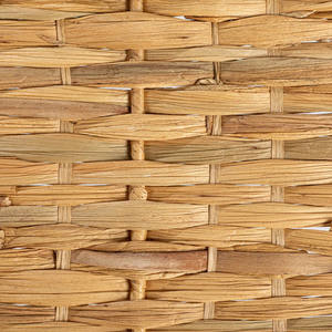 Un plateau rectangulaire bas avec poignées en rotin, idéal pour la cuisine pour contenir des épices. - Product Image 3