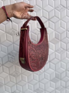 Bolso de Hombro de Cuero con Grabado a Mano de Diseño Exclusivo, Estilo Bohemio Gitano, Hecho a Mano, Estilo Occidental, Novedad 2026 - Product Image 2