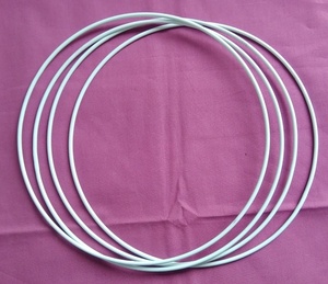 Anillos de metal circulares blancos para manualidades, proyectos de macramé, decoración del hogar personalizada, suministros para niños, aros para atrapasueños y coronas. - Product Image 3