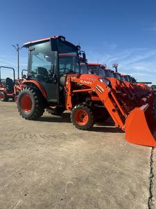 Tractor Agrícola de 25HP con Diseño Japonés de Última Generación, Tracción en las 4 Ruedas, Transmisión por Engranajes, Bomba Agrícola Nueva, Precio al por Mayor - Product Image 2