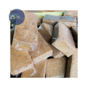 Disponible: Bloque de Turba de Coco Sostenible de 5 kg, Bajo en Sal, Sustrato Orgánico de Coco para Exportación - Product Image 1