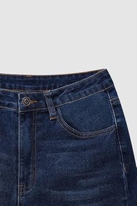 Jeans en denim déchiré pour femme - Coupe bootcut, taille mi-haute, longueur genou, style vintage pour un look décontracté et streetwear - Product Image 6