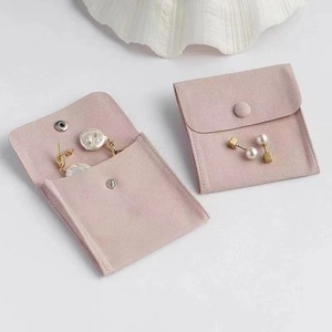 Pochettes et sacs personnalisés à la mode avec logo, pochette en velours luxueuse, pochette à bijoux en velours recyclable pour colliers - Option cadeau - Product Image 4