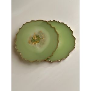Oval and Round Resin Coasters for Dresser and Tabletop Decor <b>Beverage</b> <b>Serving</b> <b>Sets</b> - Product Image 1