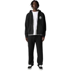 Sudadera con Capucha Negra de Punto con Cierre y Emblema, Sudadera Elegante y Cómoda para Hombre y Mujer, Ideal para Uso Casual y Diario - Product Image 6