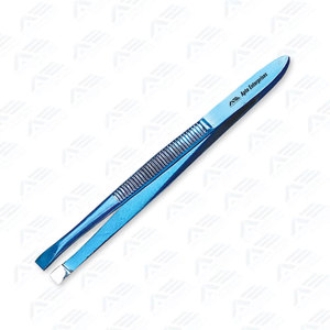 Pinzas para Cejas de Acero Inoxidable con Logotipo Personalizado al por Mayor, Pinzas Profesionales Inclinadas para Dar Forma a las Cejas y las Pestañas - Product Image 3