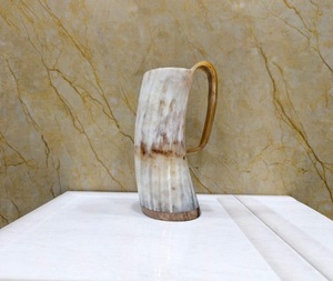 Mug en corne de buffle naturelle fait main, couleur naturelle, design moderne – Écologique, design de luxe, cadeau de remise de diplôme, Uttar Pradesh F S - Product Image 5