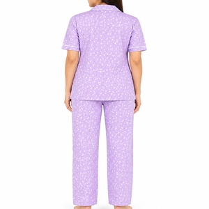 Pijama de Satén para Mujer, Premium, Cómodo, Tejido Suave y Transpirable, Corte Relajado, Comodidad Diaria, Sensación Ligera, Cierre Frontal - Product Image 2