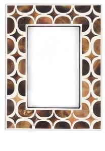 Cadre photo personnalisé en os incrusté, fait main, design de créateur pour la décoration intérieure et l'aménagement d'hôtels - Product Image 3
