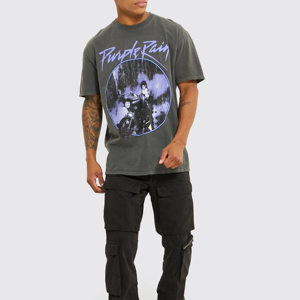 T-shirt Homme Imprimé en Relief à Prix de Gros – Tendance Actuelle pour Tenues Décontractées et d'Extérieur – T-shirt Homme Imprimé en Relief à Épaules Tombantes - Product Image 1
