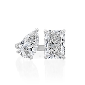 Bague Statement Femme Double Pierre 6,50 Carats en Or Massif 14K Certifié IGI, Taille Poire et Taille Radiant, Cultivée en Laboratoire, Toi et Moi - Product Image 1