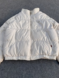 Chaqueta Acolchada de Nylon Blanco Crema Impermeable de Calidad Premium, Fabricada a Medida, Ropa de Calle Aislante - Product Image 1