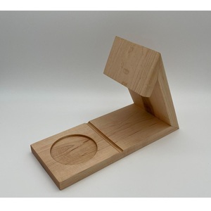 Support de livre triangulaire en bois fait main avec porte-gobelet, repose-page, marque-page, organisateur de chevet, cadeaux pour lecteurs et amateurs de livres - Product Image 3