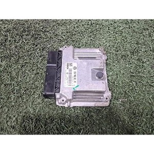 Para ECUs y Módulos de Computadora Usados 03G906021NK para B6/Variant B6 en Excelente Estado - Product Image 4